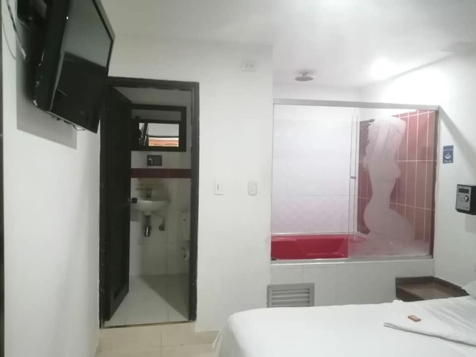 Hotel Marat Medellín Extérieur photo